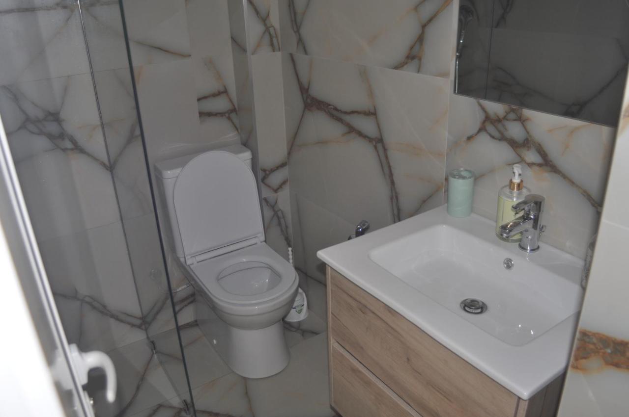 Bliri Myslym Shyri Apartment Tirana Bagian luar foto