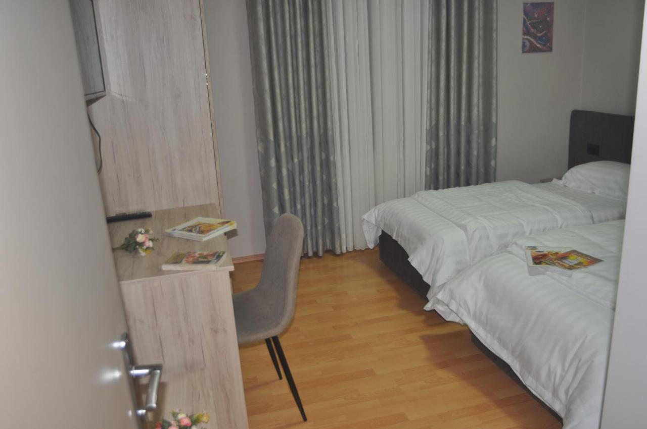 Bliri Myslym Shyri Apartment Tirana Bagian luar foto