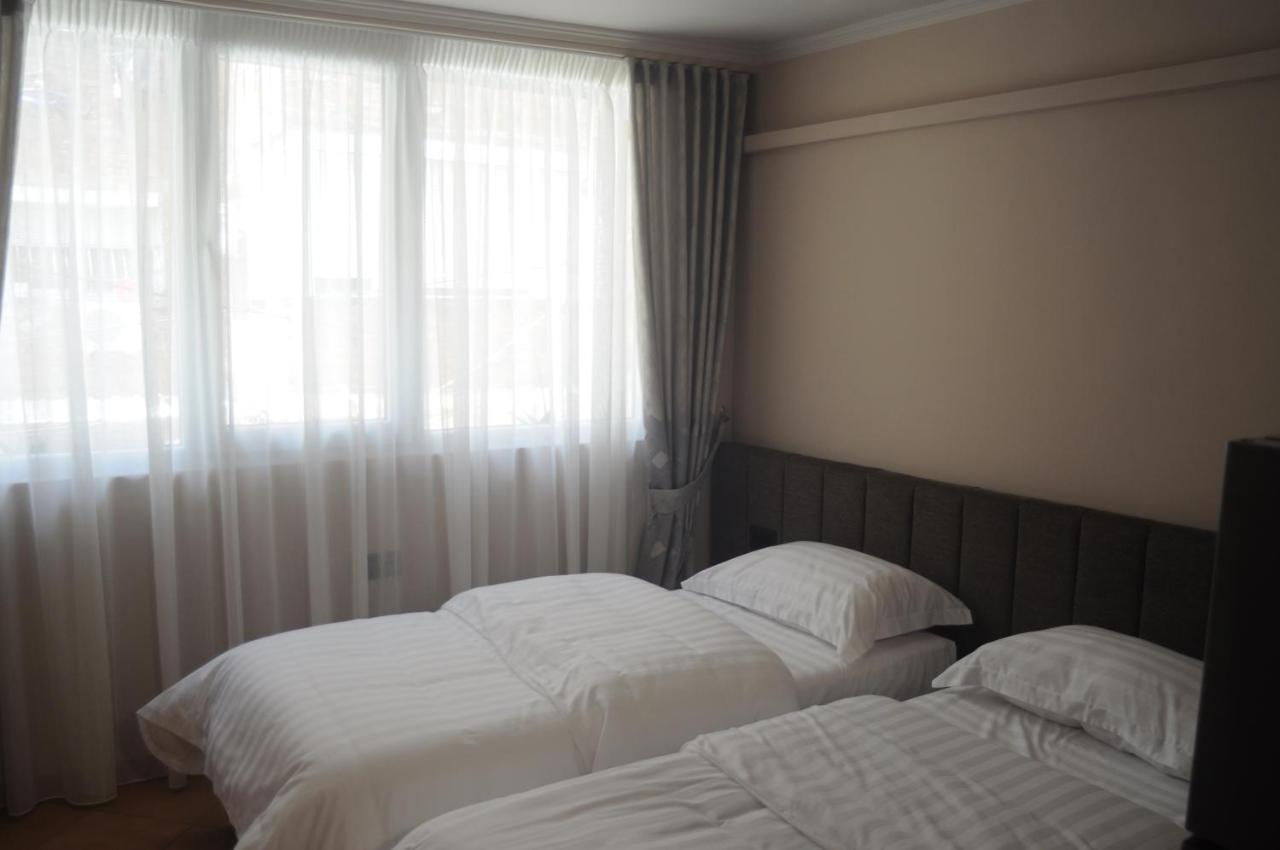 Bliri Myslym Shyri Apartment Tirana Bagian luar foto